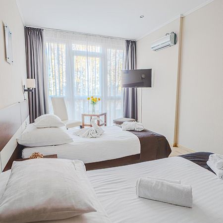 Holiday Beach Budapest Wellness Hotel With Sauna Park Exteriör bild