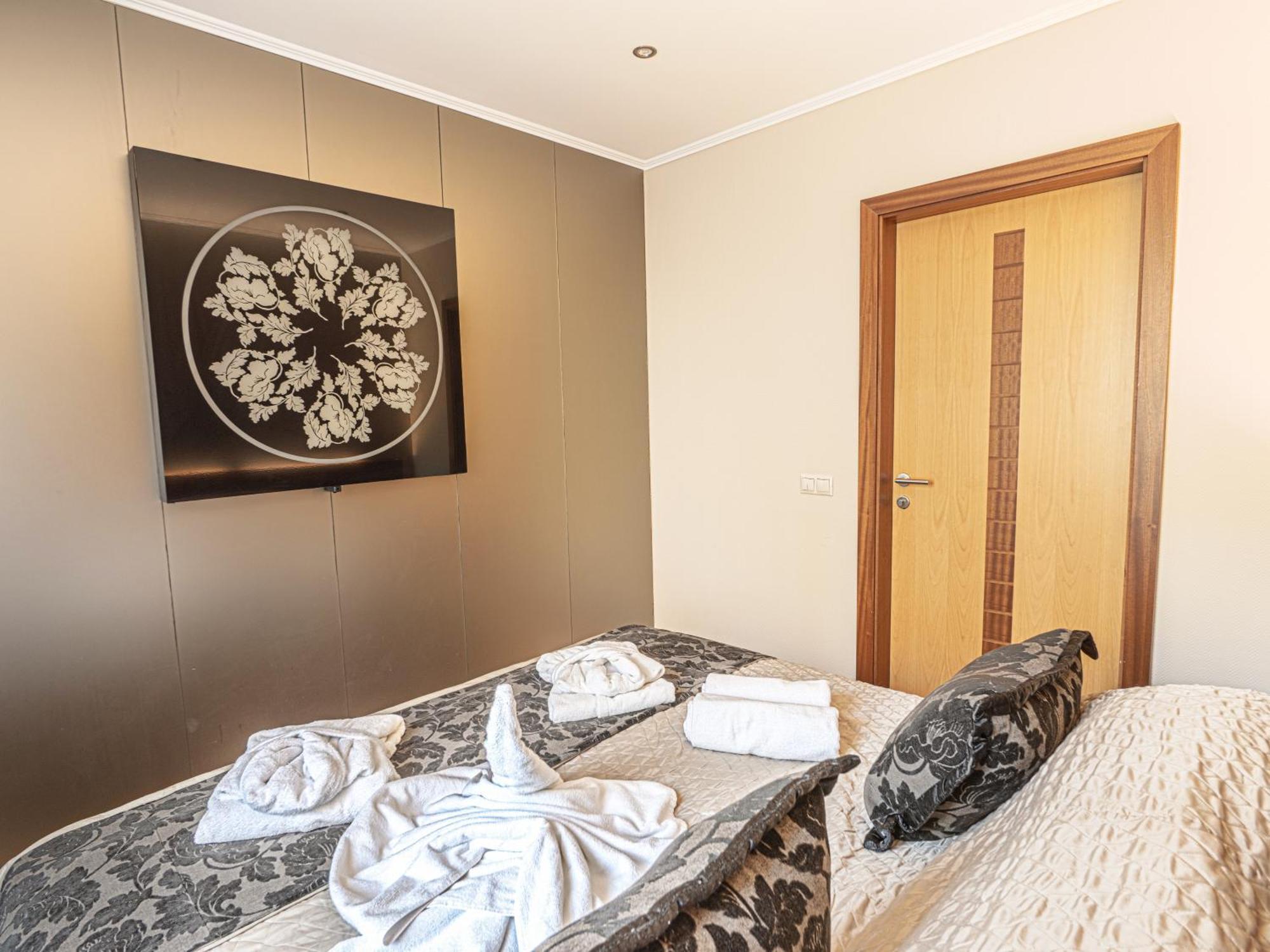 Holiday Beach Budapest Wellness Hotel With Sauna Park Exteriör bild