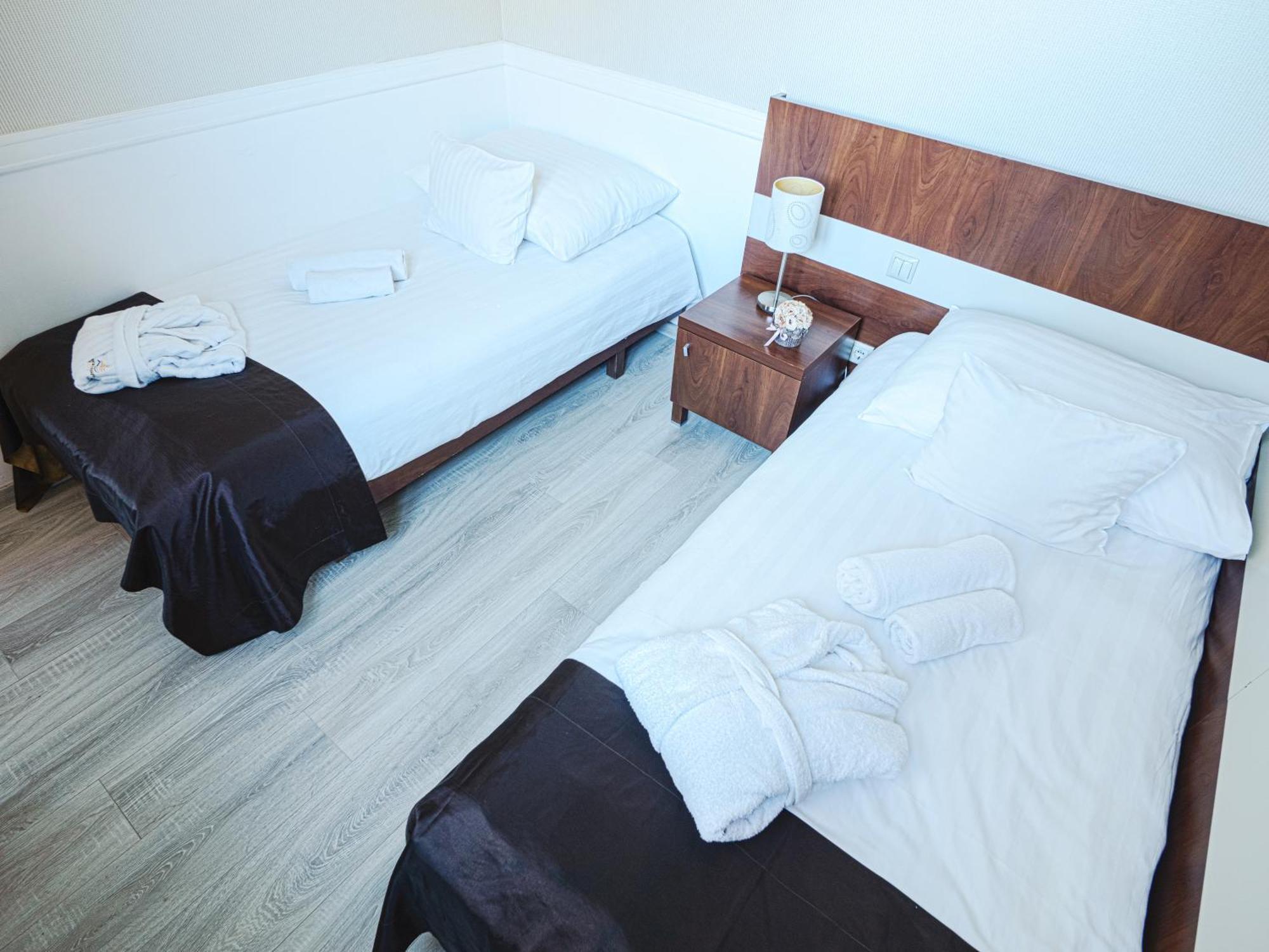 Holiday Beach Budapest Wellness Hotel With Sauna Park Exteriör bild