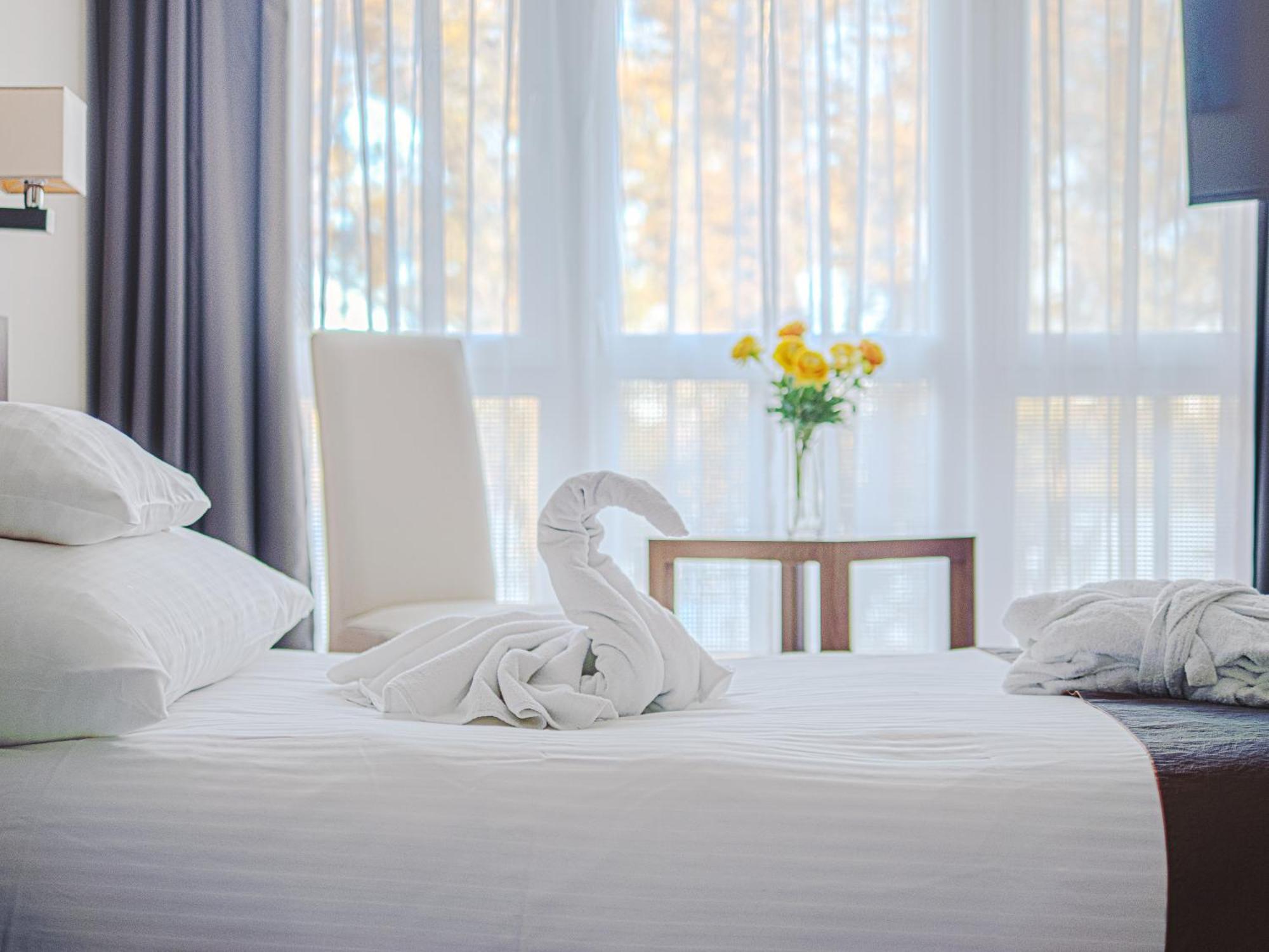 Holiday Beach Budapest Wellness Hotel With Sauna Park Exteriör bild