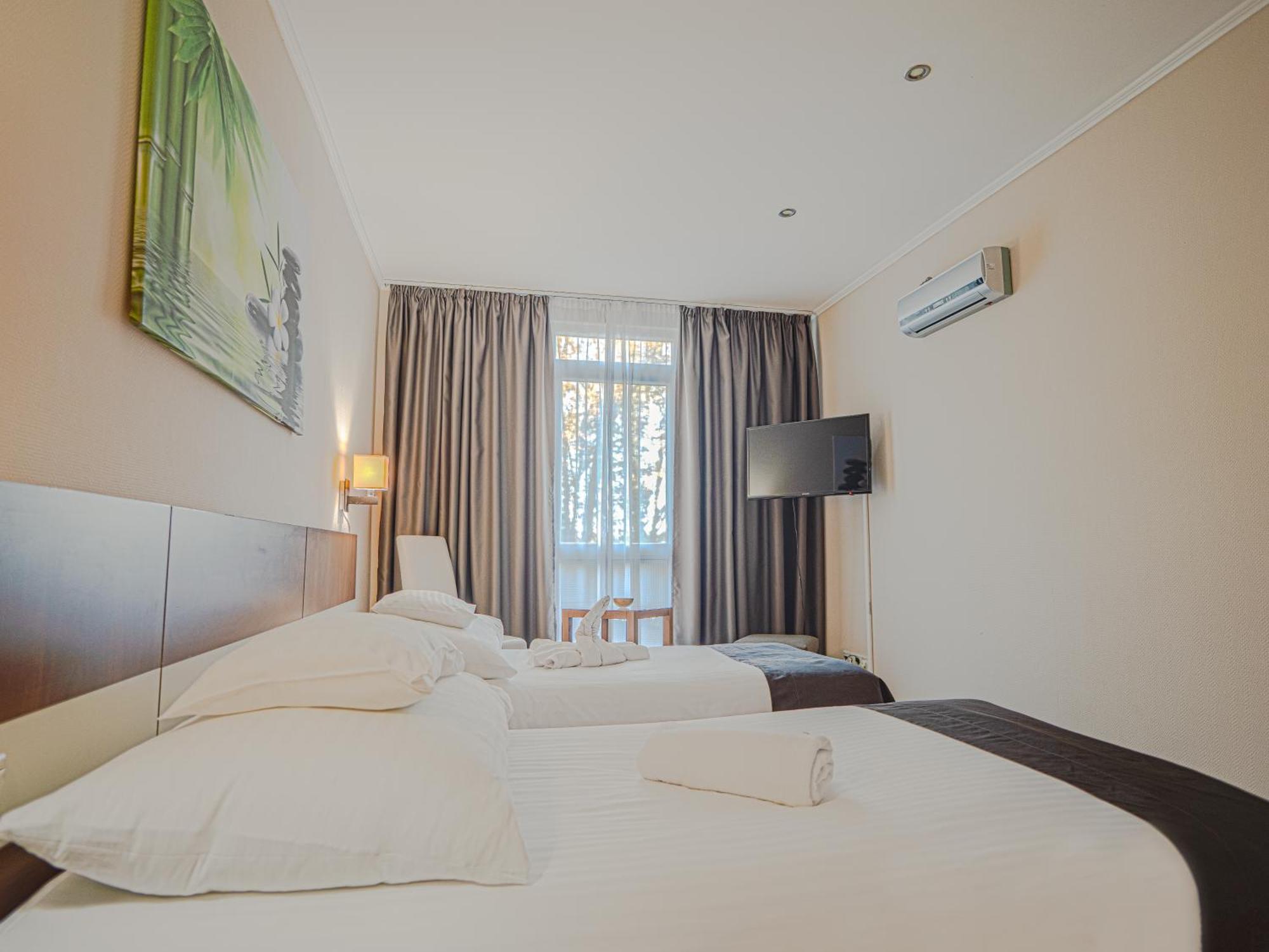 Holiday Beach Budapest Wellness Hotel With Sauna Park Exteriör bild