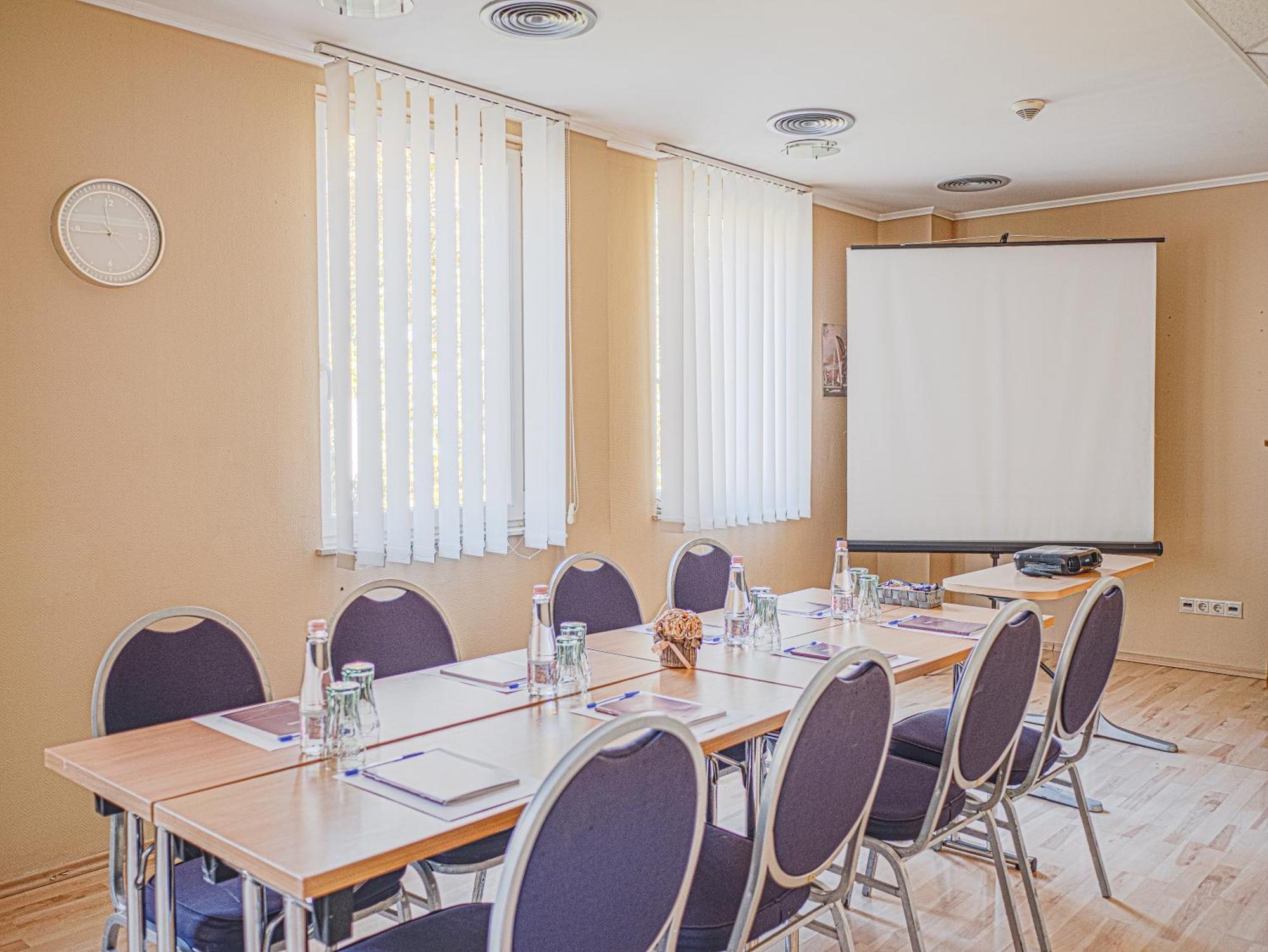 Holiday Beach Budapest Wellness Hotel With Sauna Park Exteriör bild