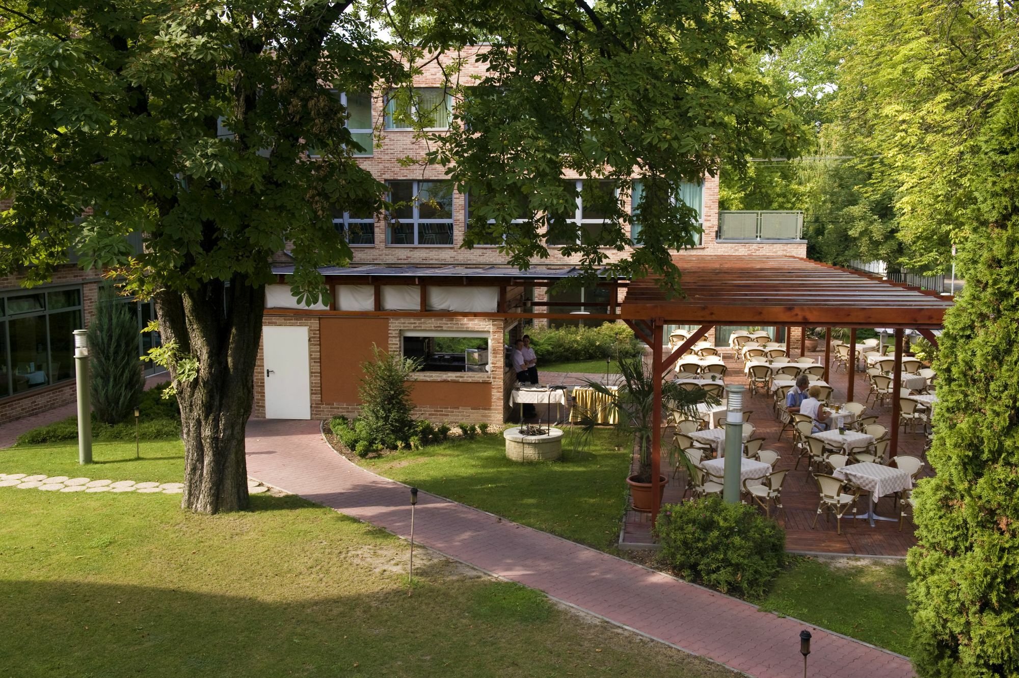 Holiday Beach Budapest Wellness Hotel With Sauna Park Exteriör bild